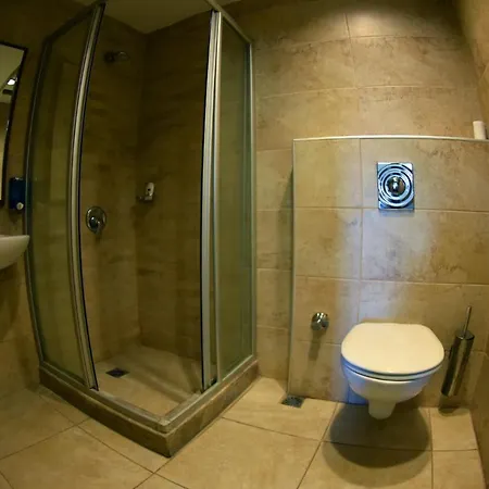 Hotel Elmas 2*