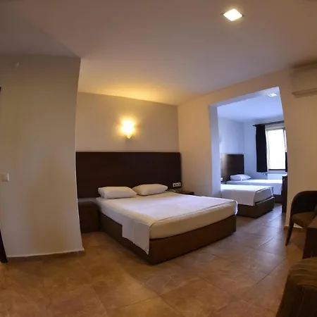Elmas Hotel 2*